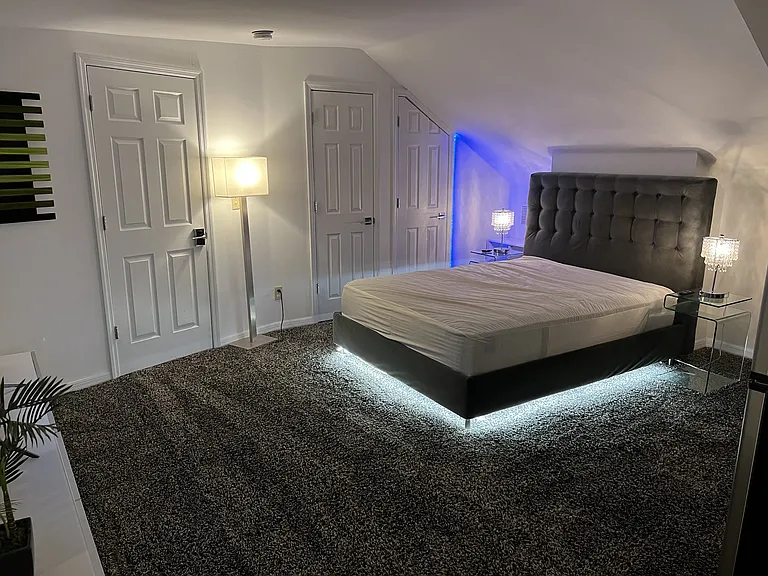 1310 Daytona Ave #7 — Photo 7