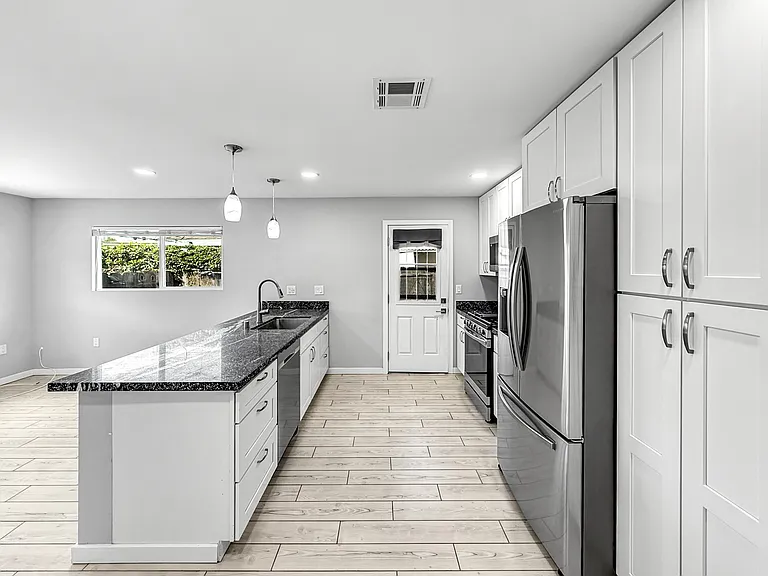 6123 Horton Dr — Photo 4