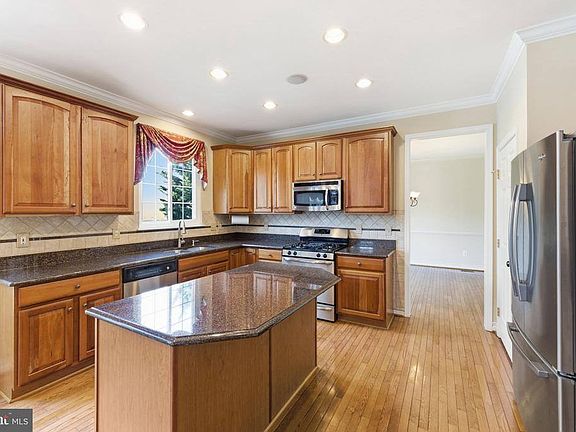 5th image of 43342 Coton Commons Dr