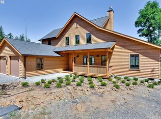 1055 Tanawashee Ct, Mosier, OR 97040