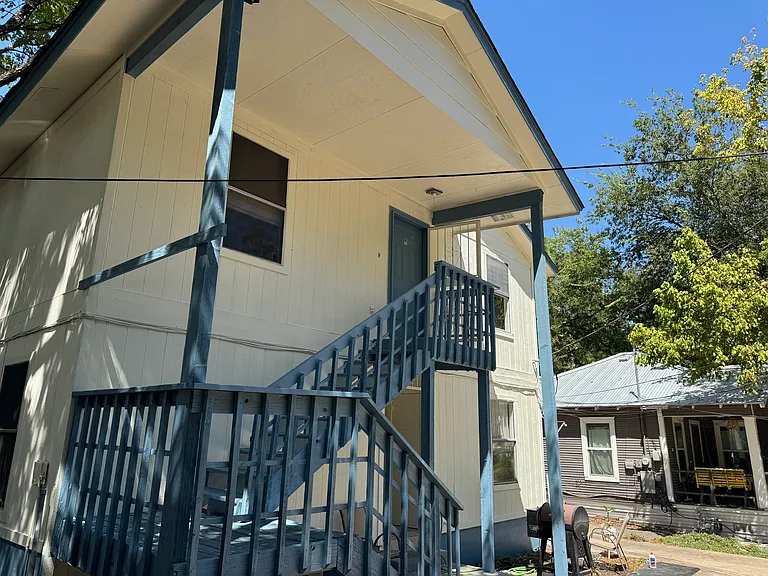 3704 Commerce St #A — Photo 17