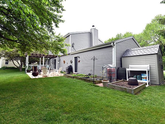 2nd image of 15825 W Heatherly Dr