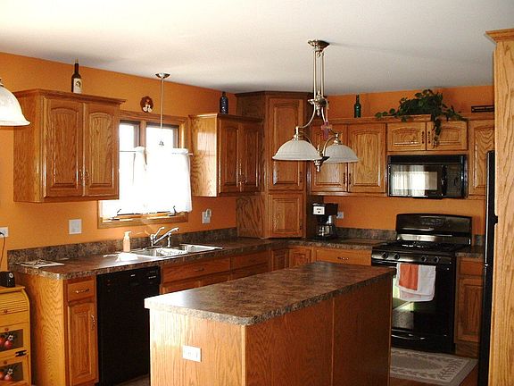 Gourmet Kitchen with Custom Oak Cabinets