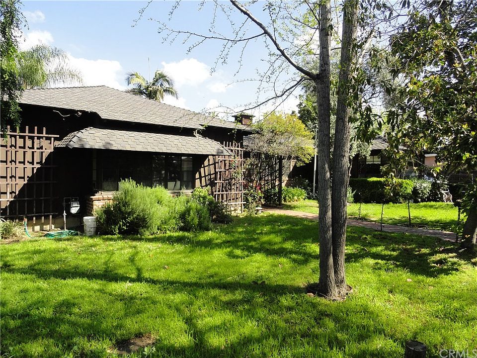 1st image of 949 Bryant Cir