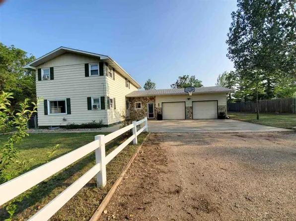201 2nd St SW, Sawyer, ND 58781