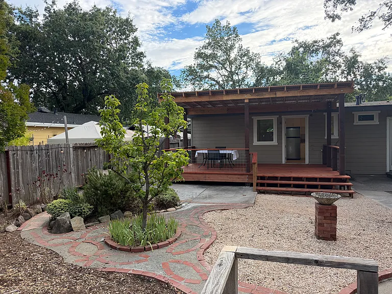 18351 Clayton Ave — Photo 30
