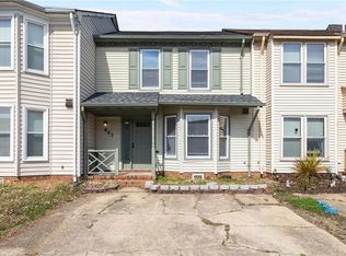 807 Foxmoore Ct, Virginia Beach, VA 23462