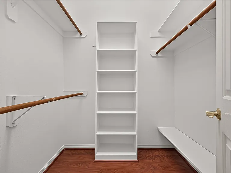 10802 Warner Hollow Ct — Photo 20