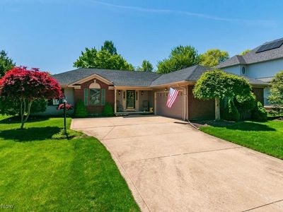3476 Magnolia Dr, Seven Hills, OH, 44131
