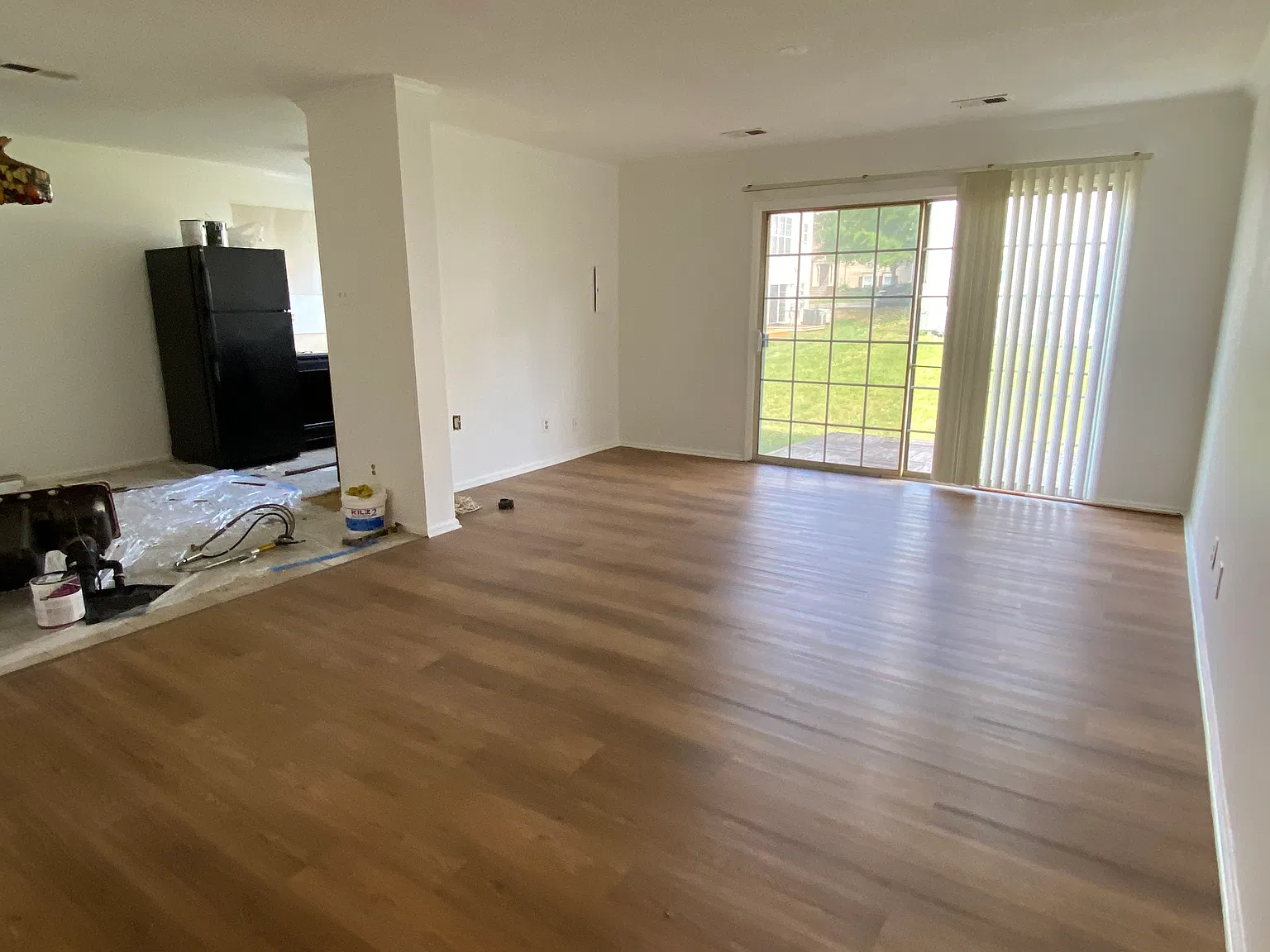 2 bed, 984 sqft, $2,300 — Photo 3