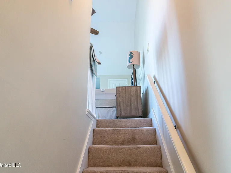 1102 Stanfield Point Rd #B — Photo 15