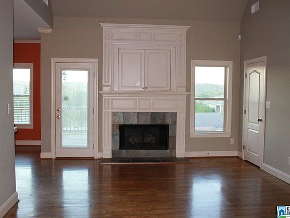 2nd image of 705 Brookhaven Dr