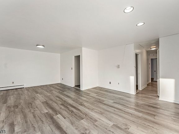 3rd image of 1 Dunn Rd