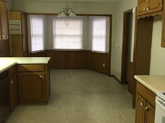 3rd image of 7601 N 173rd East Ave