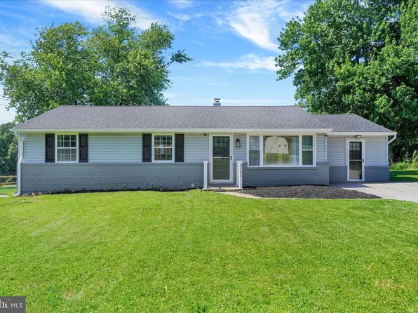 4161 Walters Hatchery Rd, York, PA 17408