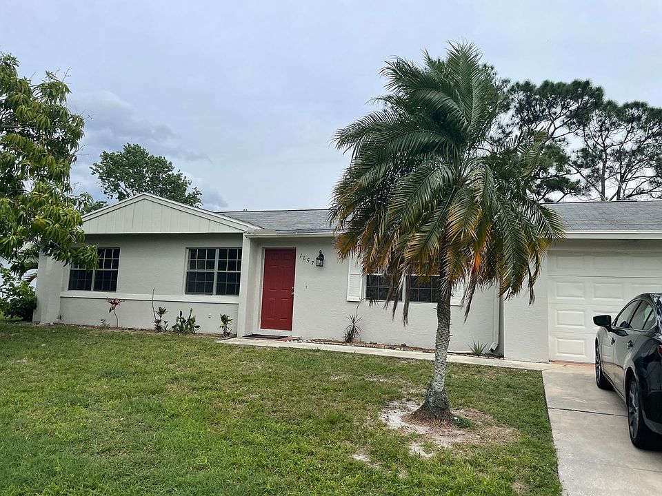 1st image of 1657 SE Floresta Dr