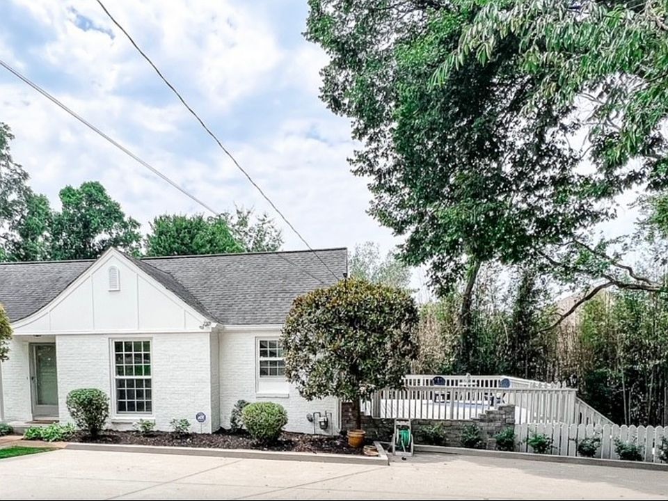 2nd image of 3611A Wilbur Pl