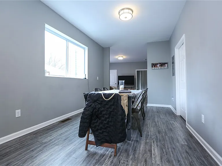 36 Tracy St #DOWN — Photo 11