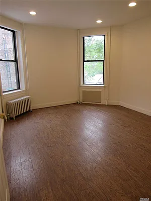 Rented by Mitra Hakimi Realty Group, LLC | media 15