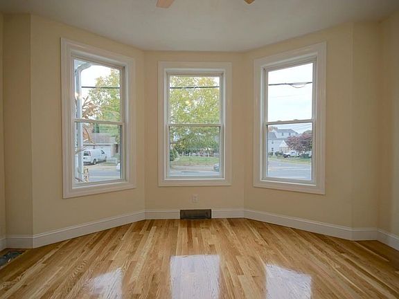 4th image of 205 Western Ave #1