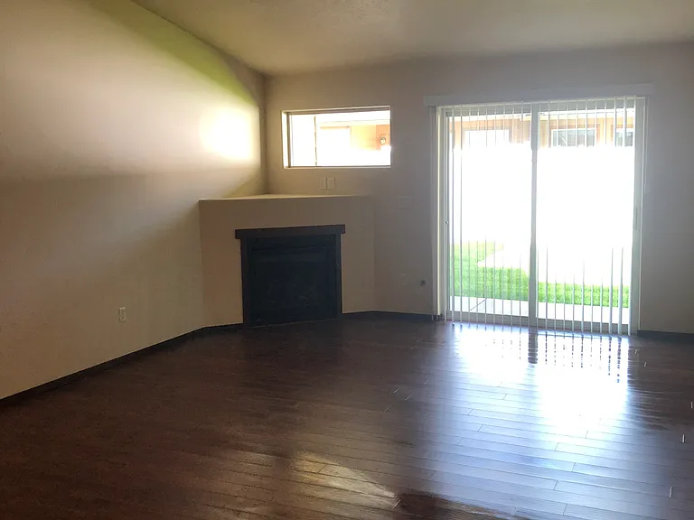 Columbia Villa & Cove — Photo 28