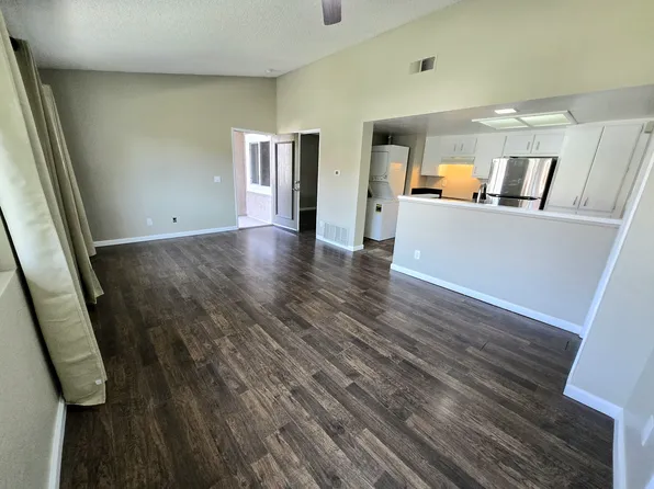 3645 Country Oaks Loop, Ontario, CA
