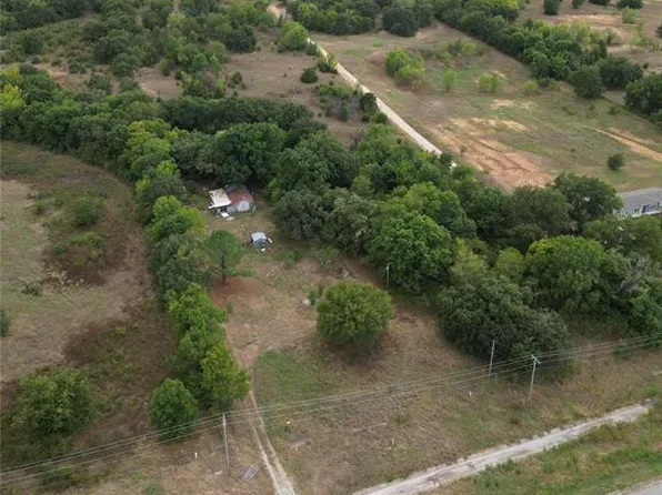19549 W Us Highway 70, Highway Lone Grove, OK 73443