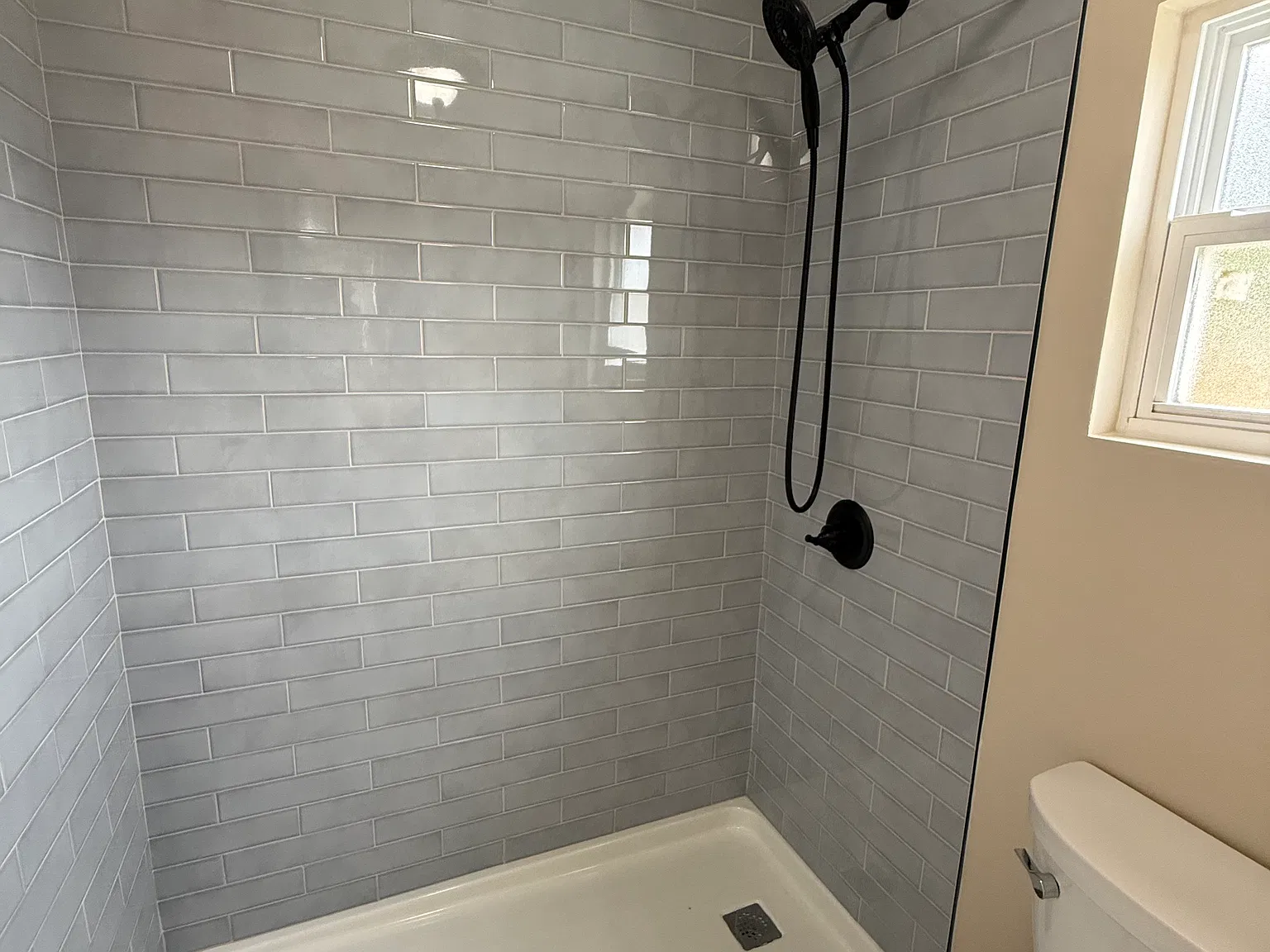 1112 Jasper St — Photo 4
