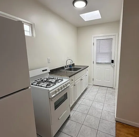 9733 Regent St #1/2 — Photo 5