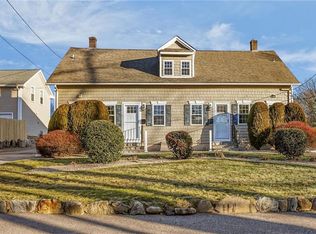 33 Holden St, Coventry, RI 02816