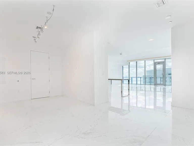 17475 Collins Ave #2003 — Photo 3