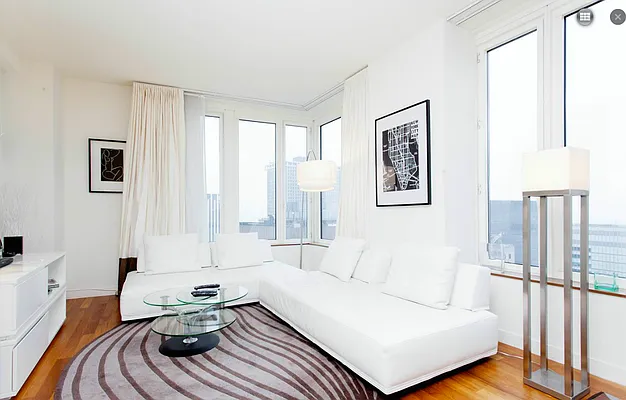 Rented by Massimo Nicastro, LREB | media 1