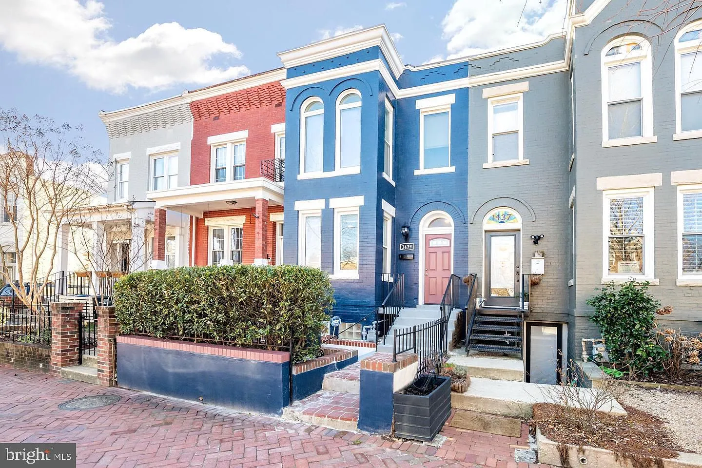 1439 G St NE photo 1