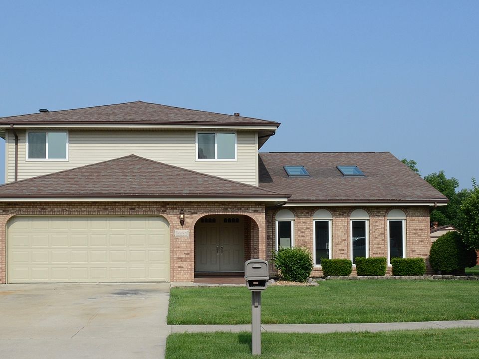 2nd image of 15537 Brassie Dr
