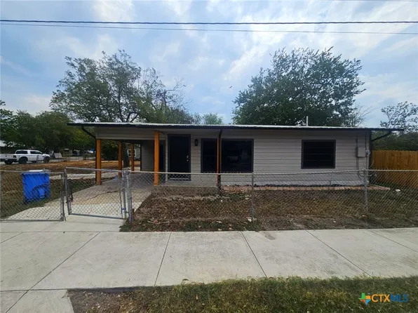 753 San Antonio Ave, Seguin, TX 78155