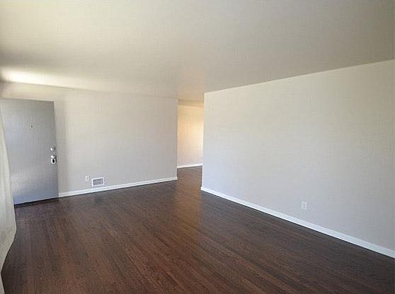Living Rm #1