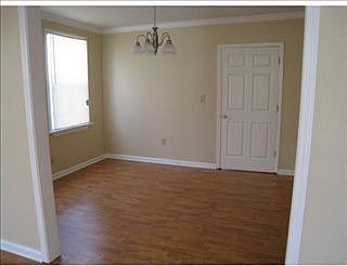 2nd image of 8431 Palm St