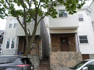 10 Lynn St, Chelsea, MA 02150