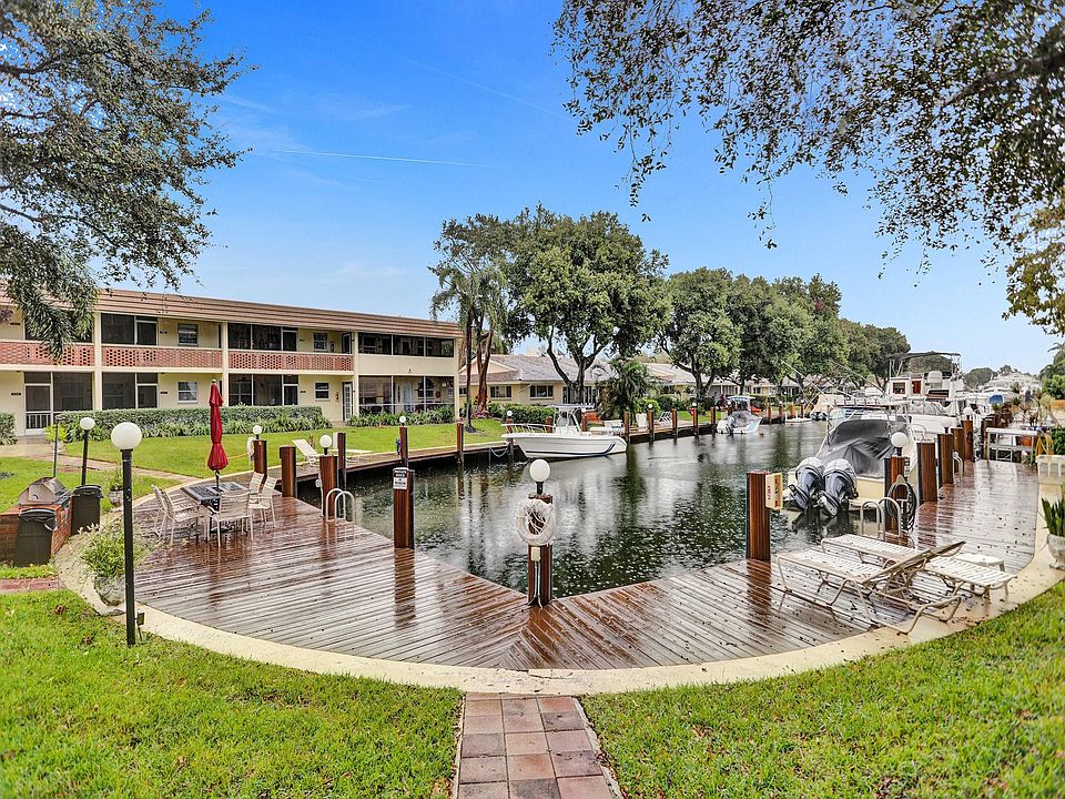 1st image of 2800 NE 14th Street Causeway #103