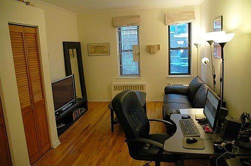 2nd image of 205 E 89th St