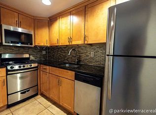 848 49th St #3C, Brooklyn, NY 11220