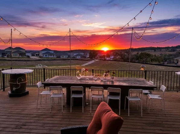 602 Sue Peaks Loop, Dripping Springs, TX 78620