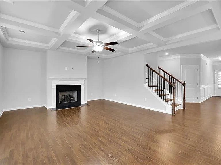 3187 Oxford Mill Ln — Photo 5