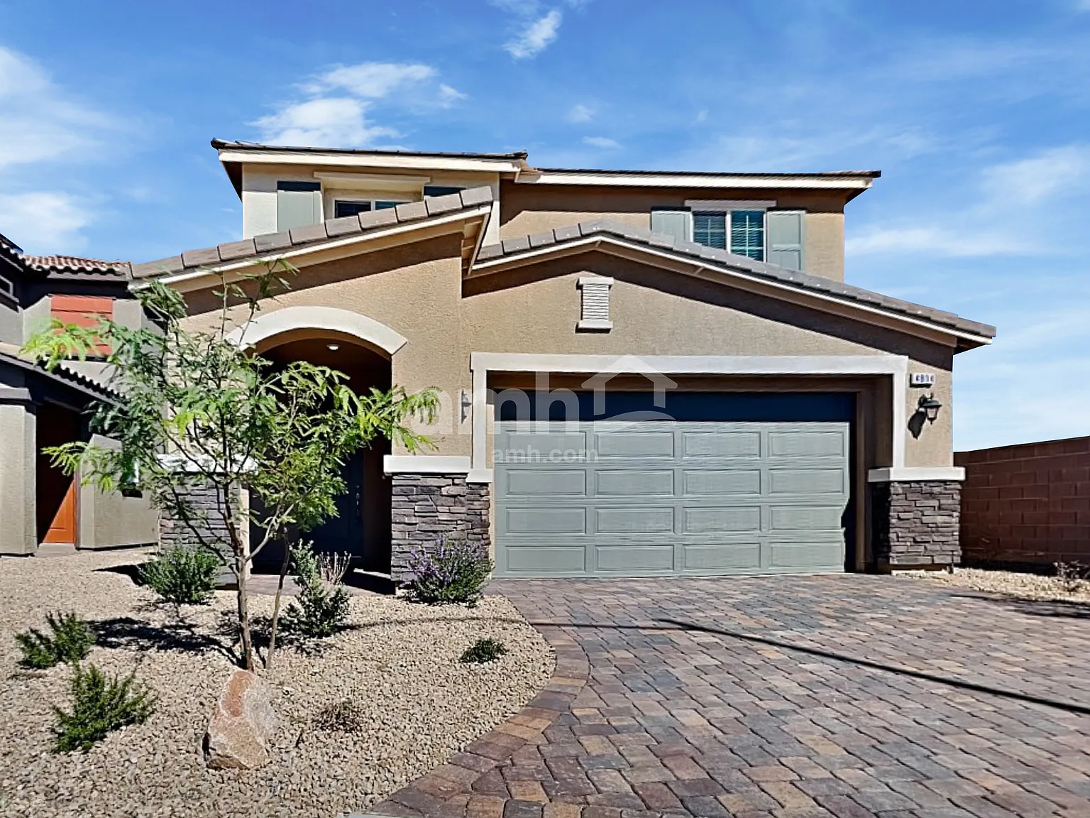 4 bed, 2.5 bath, 2209 sqft, $2,595 — Photo 1