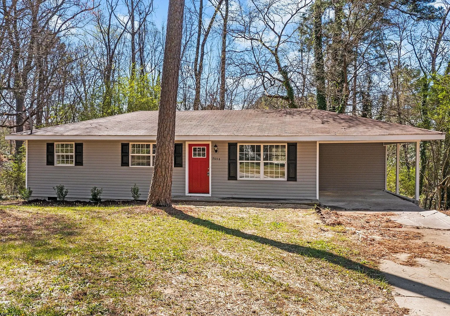 3 Bedroom Single Family Home — Photo 1