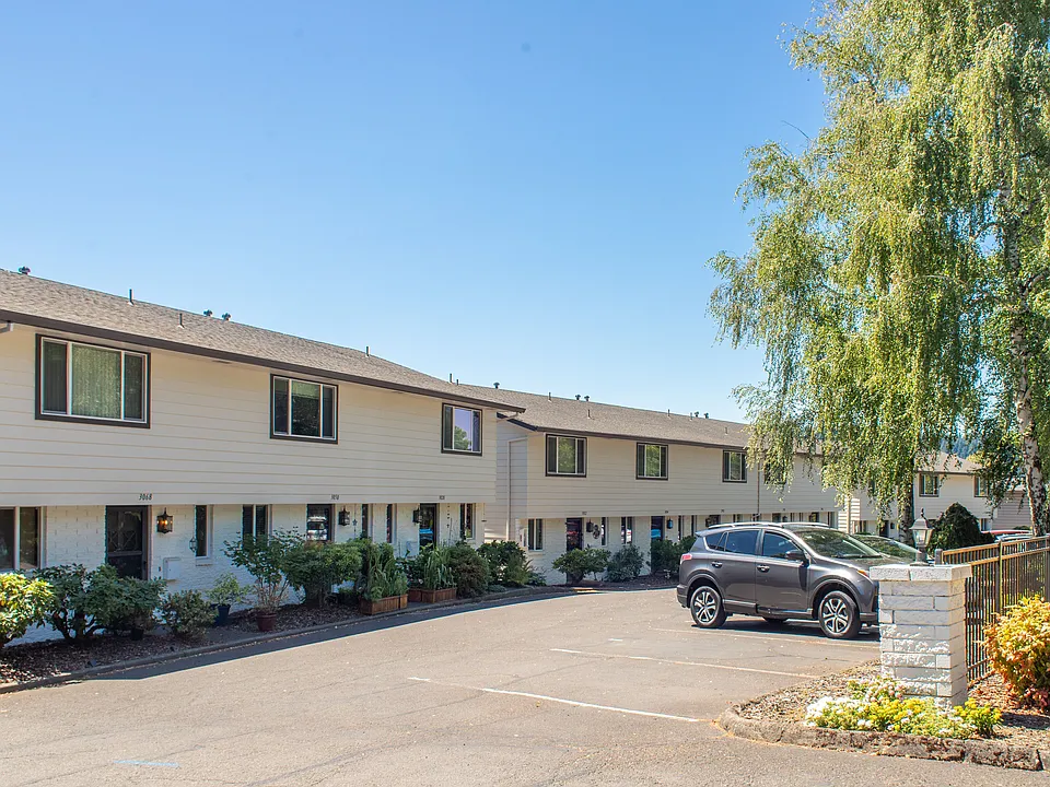 Chestnut Place Apartments