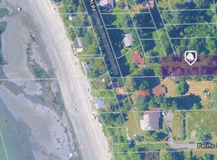395 Marine Dr, Point Roberts, WA 98281