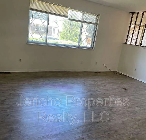 1180 S Kline Way — Photo 4