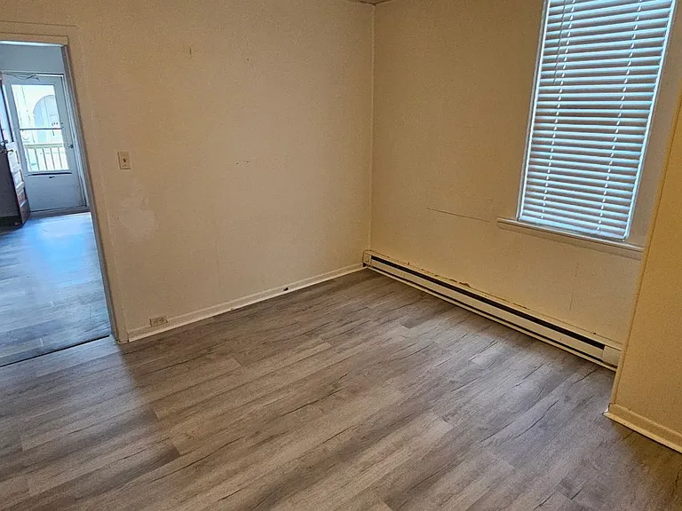 401 Arch St #403 — Photo 9