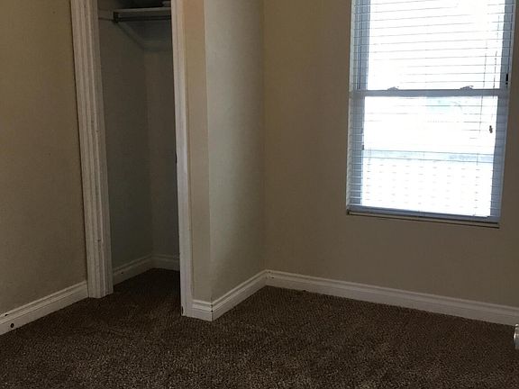 4th image of 1621 Robertson Ave